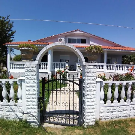Holiday home Lilian *
