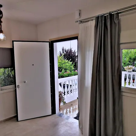 Lilian Holiday home Nea Kallikrateia